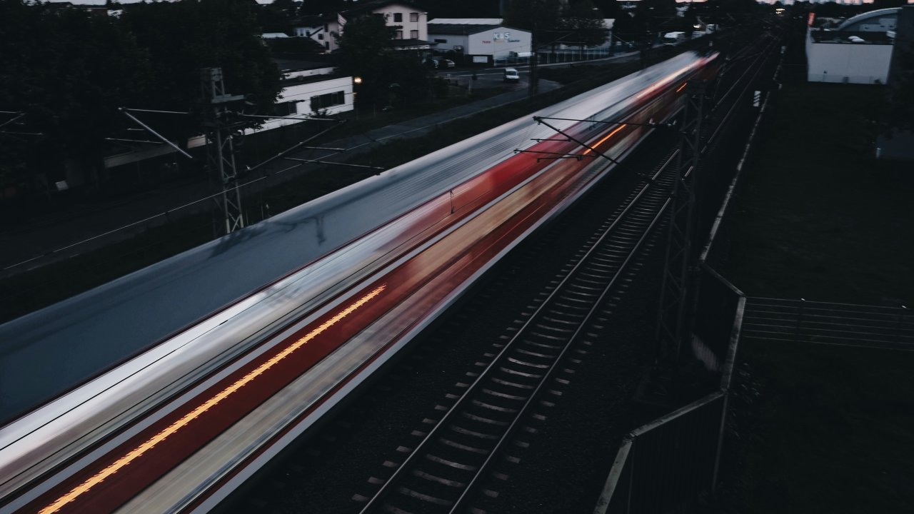 thanos-pal-qRR4zUYnoQ0-unsplash