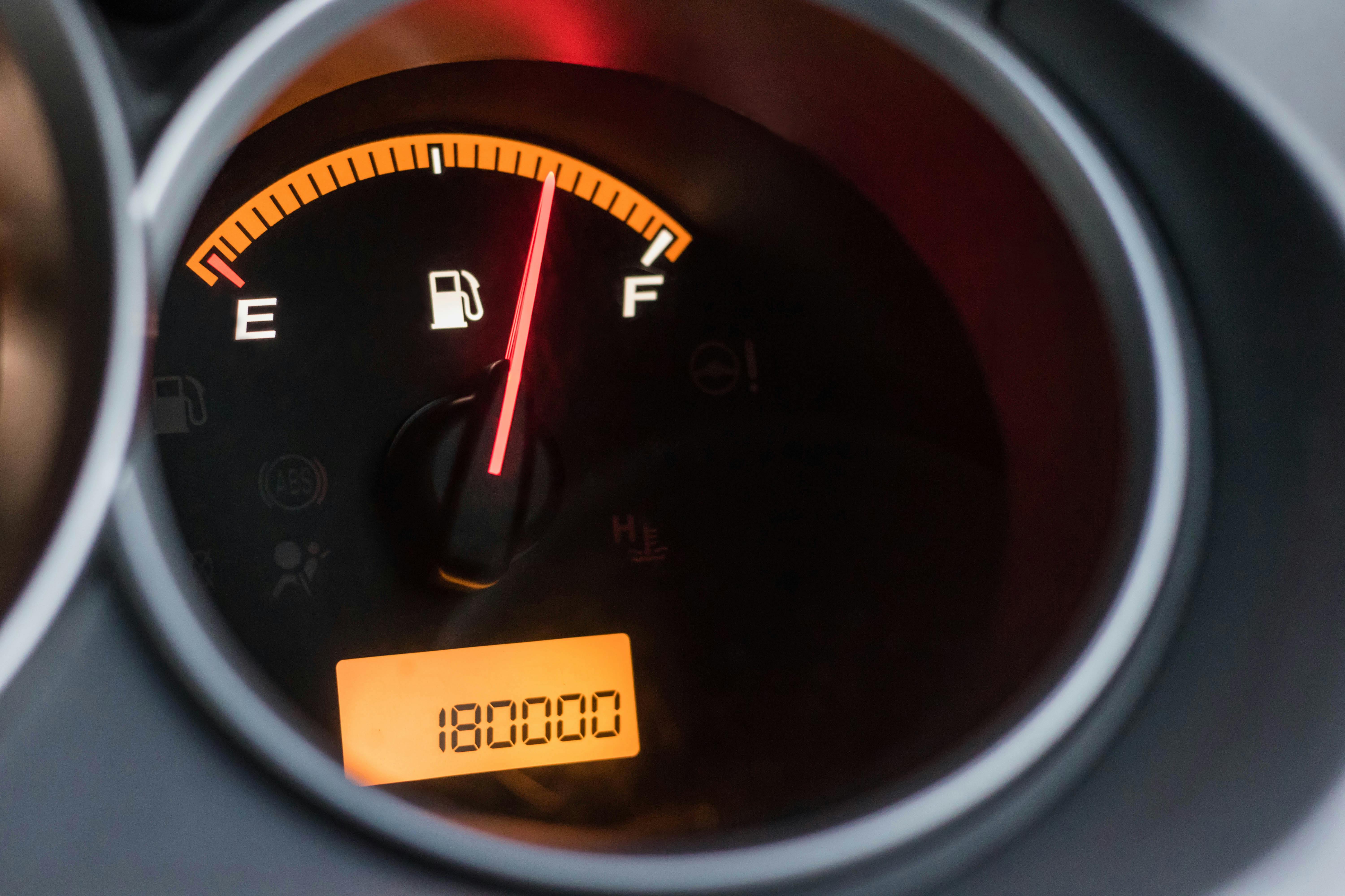 pexels-srattha-nualsate-2695613-13060769